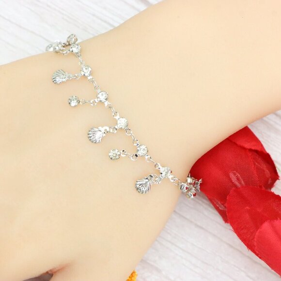 "Trendy Handmade Bracelet – A Thoughtful Gift for Girls & Women | UNVRC1269 - Picture 1 of 10